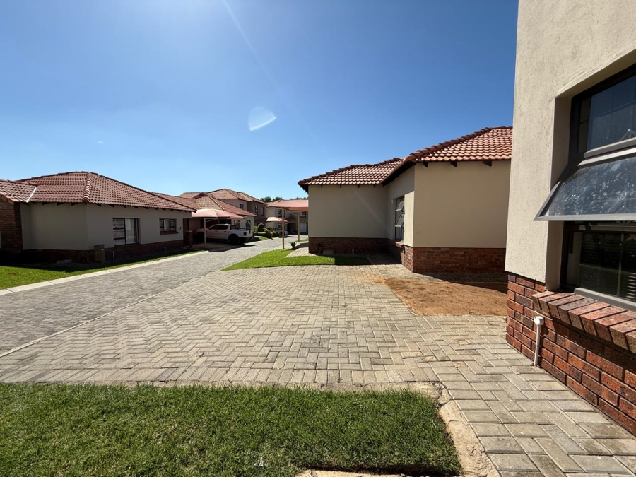 3 Bedroom Property for Sale in Waterval East North West
